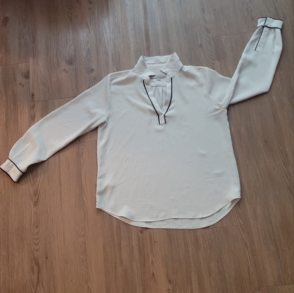 Loft V-Neck Blouse Contrast